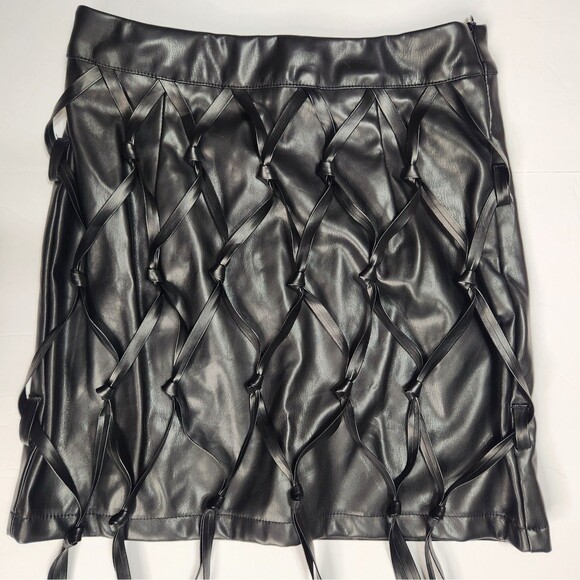 Black Fringe Mini Skirt Size XS Faux Leather PVC Braided Knots Rave Party - Picture 1 of 9